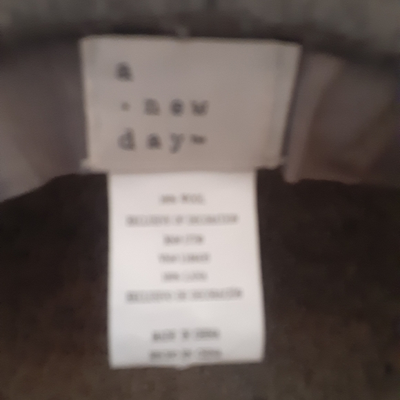 A New Day grey felt cloche hat - Picture 3 of 5